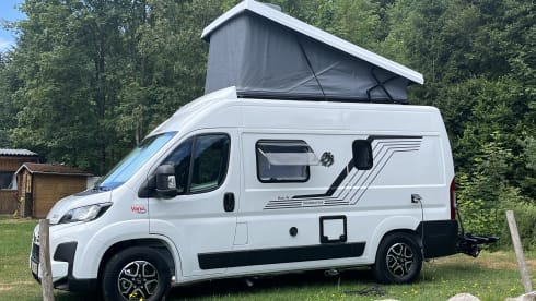 Campervan met pop up daktent – 4p Fiat bus uit 2026