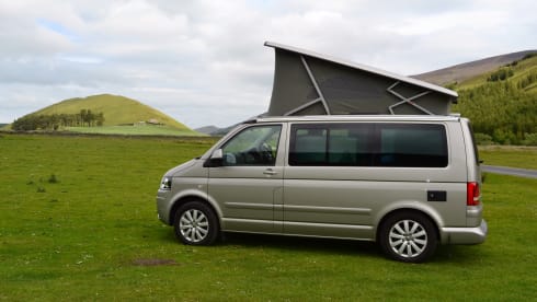 Bulli 2 – Budget bus camper Volkswagen California T5