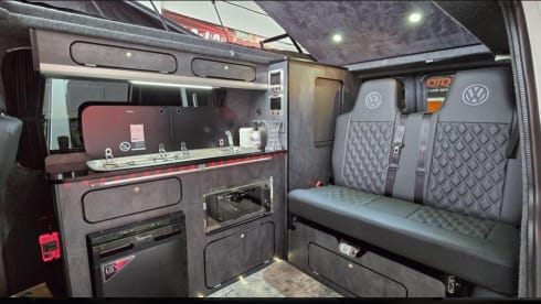 Benji – New conversion T6.1 4 berth Volkswagen campervan 