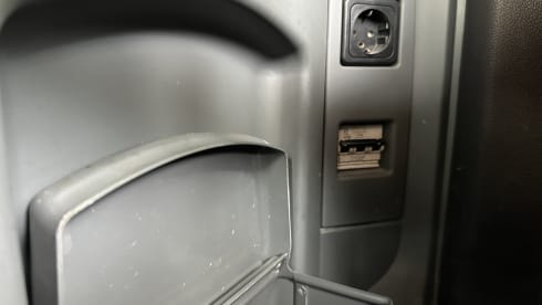 Mercedes-Benz Marco Polo 4 persons