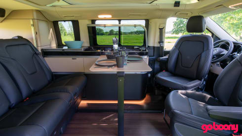 Witte Buscamper – Full Option Travel - Marco Polo '22