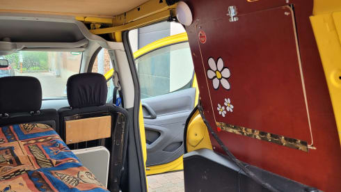 Postbusje – Sympathetic micro camper