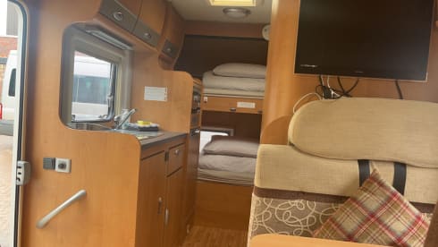 6 berth Ford Rollerteam