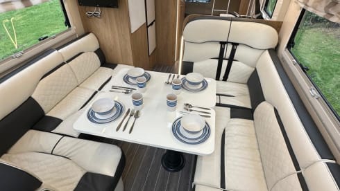 Destiny – 6 berth Fiat Autoroller Luxury model