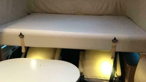 Birdy – Great camper with 4 fixed beds for family or events - XL garage