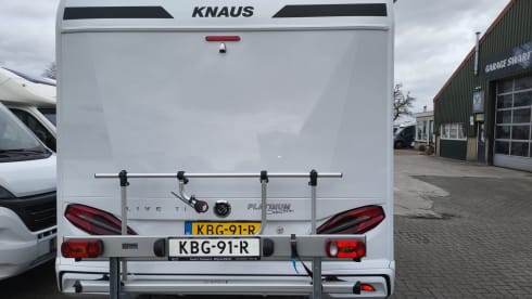 2-seater Knaus semi-integrated from 2026