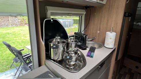 Weinsberg alcove from 2021 6 seats 160 HP euro 6 D temp