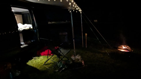 Blu – Dog Friendly CamperVan 