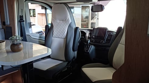 ROLLER TEAM ZEFIRO 265TL – *MACHINE* BEAUTIFUL SEMI-INTEGRAL FOR RENT (Driving license B)