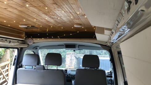 Pedi – Bespoke 2 berth VW Transporter 