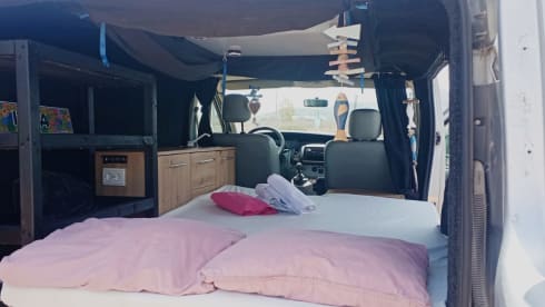 Vida – 20+ Campervan with Airco!