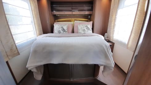 GIPA CAMPER – LUXE MOBILHOME INTEGRAAL BURSTNER met WIFI binnen EUROPA