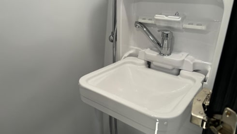 Holly – 2/3 berth Volkswagen campervan from 2023