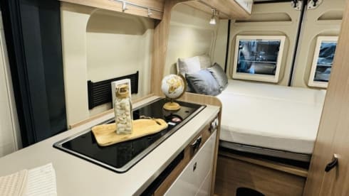 LAIKA – Camper van 9-speed automatic from 2022 - 2 pers.