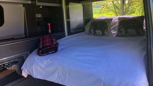 Shamus – VW T6 High spec camper - Automatic/DSG