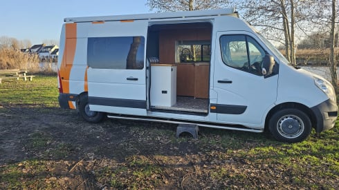 2p Renault bus from 2016