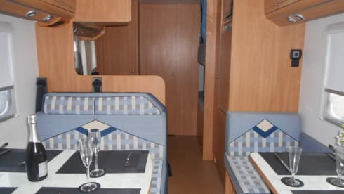 EASY 4 MOTORHOME HIRE JUST TURN UP AND GO