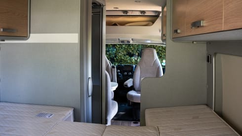 CG10 – 4-person Hymer bus from 2024
