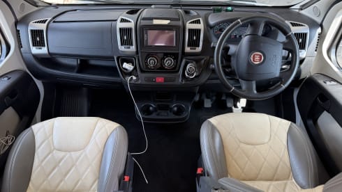 Luxury home on the road – 5 berth Fiat ducato, Super Brigg 695, 2017
