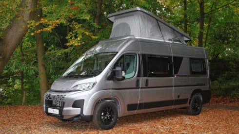 The 67 – 4 berth (pop top) Autotrail Expedition 67 from 2024