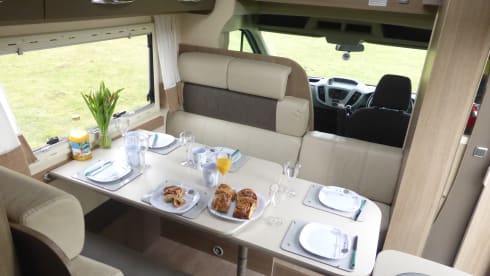Flash Gordon – Chausson Flash "Flash Gordon" 646 / North Oxfordshire Based
