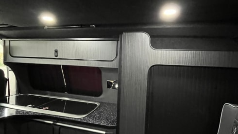 Wee Mags – Immaculate 4 berth 2017 VWT5 Camper