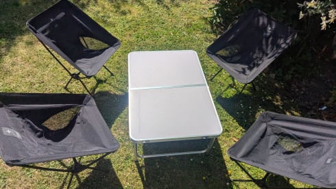 Colin – VW campervan, pop-top 4 berth