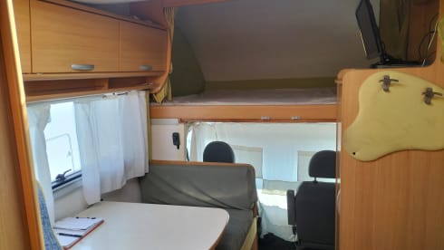 Rimor Katamarano 5 – Mansardato con ampio garage versatile per famiglie e sport