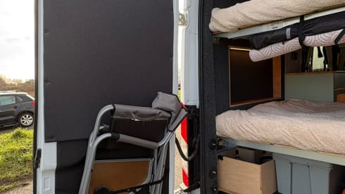 Yeti – 4 berth 2017 Ford Transit Mk8 Off Grid Camper Van