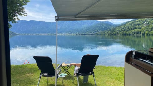 Snelle, sterke en comfortabele buscamper met 160pk.