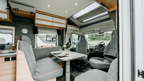 H12 – Fiat Dethleffs Just 90 Ideal family van or 2 couples