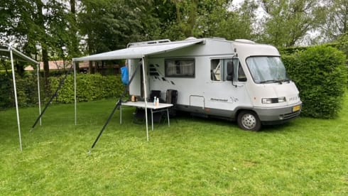 5p Hymer integrated uit 2000