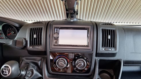 4p Weinsberg semi-integrated from 2016