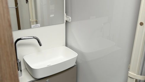 Horizontjäger – Carado T338 Pro+