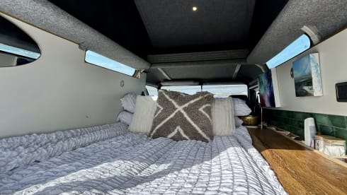 The Defender – Pop Top Off-Grid Land Rover Defender Camper