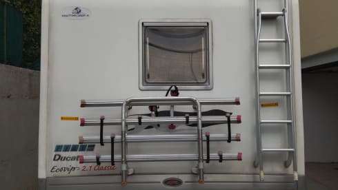 Rinus – Laika Ecovip 2.1 attic camper