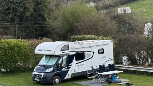 Travel The Wild – 6 berth Fiat Escape 696