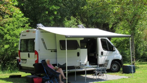 Benni – Bus camper built in 2021 for rent in Kontich.