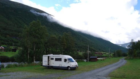 Freedom – Large family motorhome - Mobilvetta Euroyacht 175.