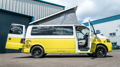 4 berth Volkswagen bus from 2012