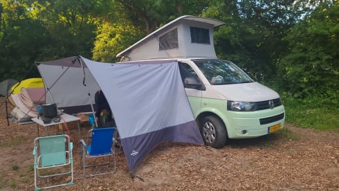 Kever – Our beautiful white VW camper