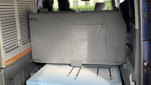 Booster Blue – Mercedes Viano bus camper