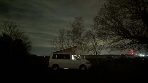 Lola – Camping-car Volkswagen 4 places de 2011