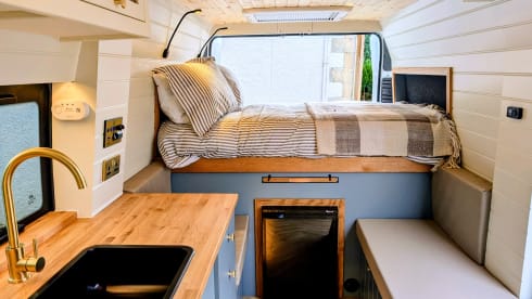 Marsco – 2 berth Citroën bus from 2017