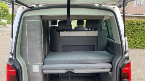 The Smiling Van – Camper Volkswagen per 4 persone, modello 2023