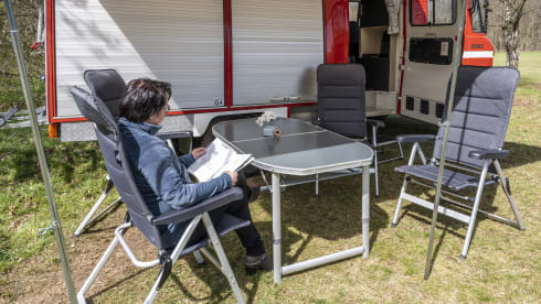 Leonardus – Leonardus - fire brigade camper Mercedes 4-p