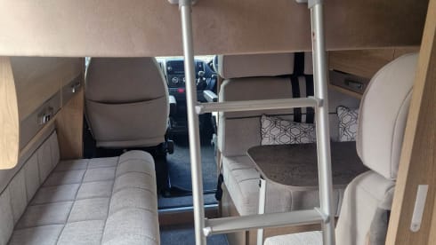 Jeffrey  – 6 berth Peugeot - Elddis Autoquest 196