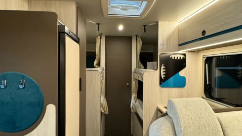 Rimor alcove 7p from 2020, 6 permanent sleeping places