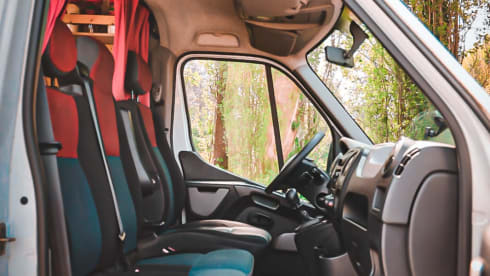2p Renault bus from 2013