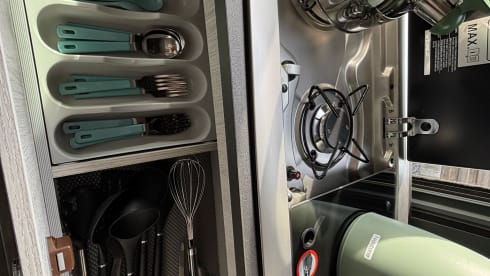 Pol – luxurious long bus camper!